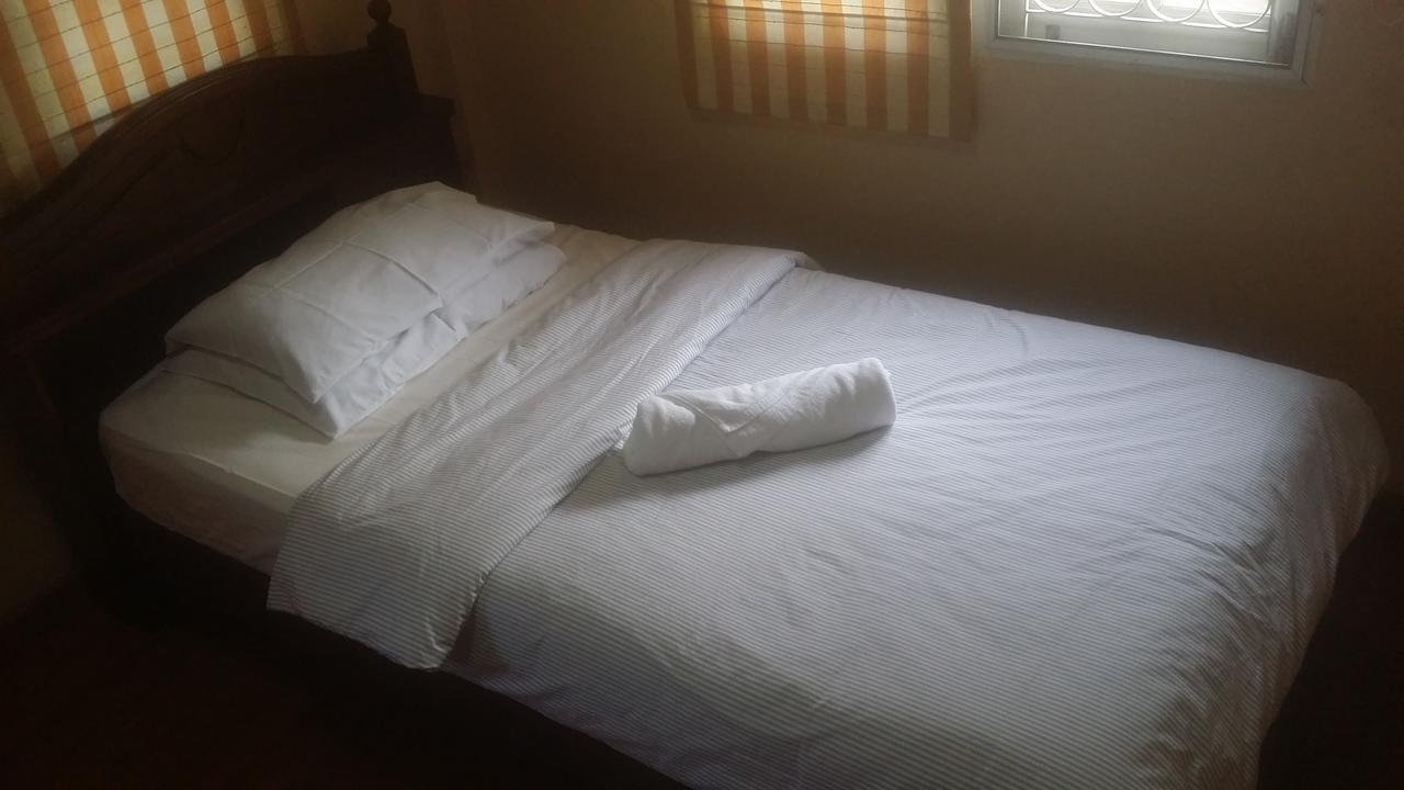 On Nut Hostel Ban Khlong Nang Li Luaran gambar